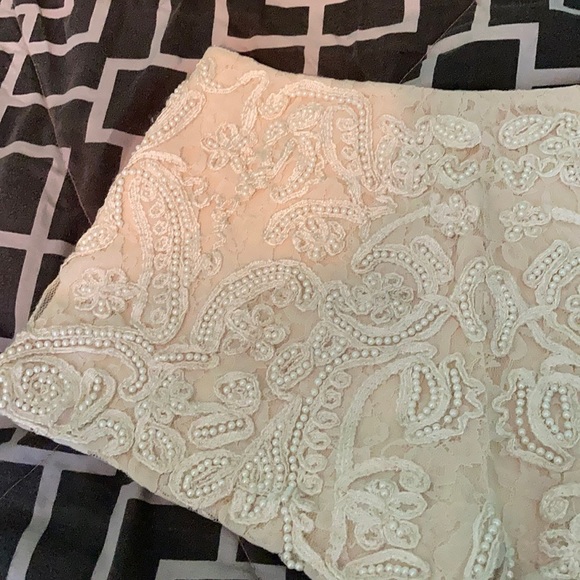 Zara short shorts - beaded with pearls - Picture 2 of 8